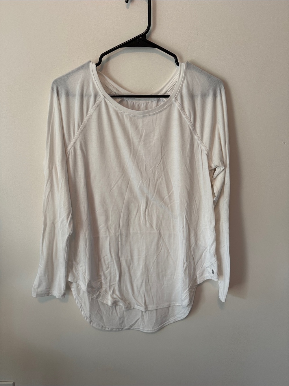 Women’s Long Sleeve White Scoop Neck Top
